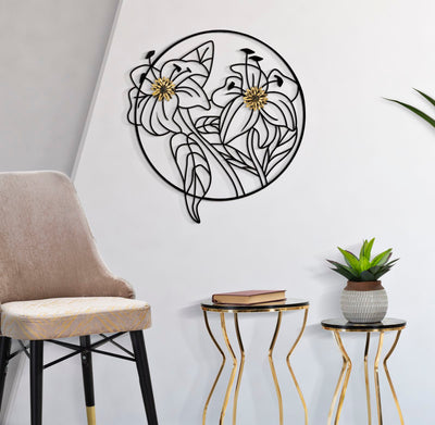 Metal Flowers in Round Frame Wall Decor