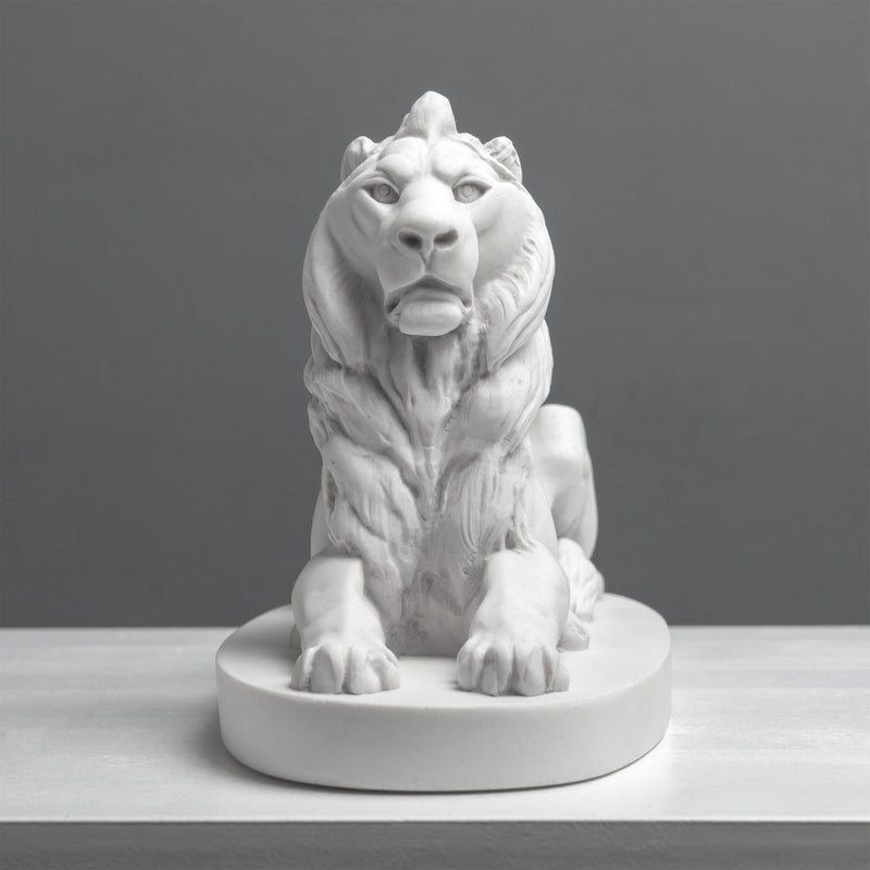 Trafalgar Lion Statue – Landseer Lion Sculpture in White