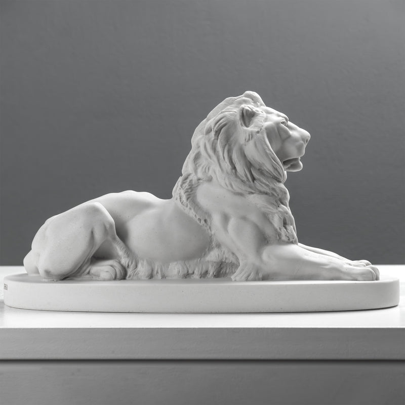 Trafalgar Lion Statue – Landseer Lion Sculpture in White