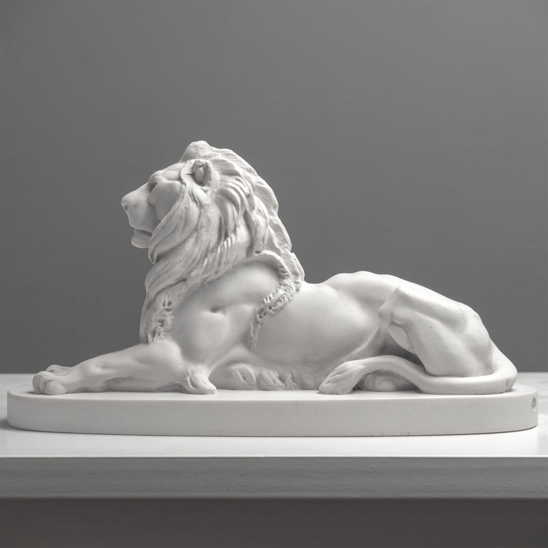 Trafalgar Lion Statue – Landseer Lion Sculpture in White