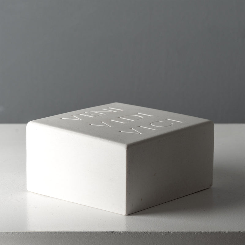 Veni Vidi Vici Bookend – Roman Inscription Sculpture