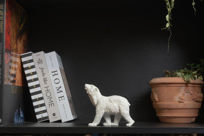 Arctic Polar Bear Statue