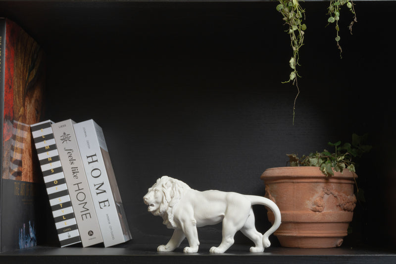 Majestic Lion Statue — Standing