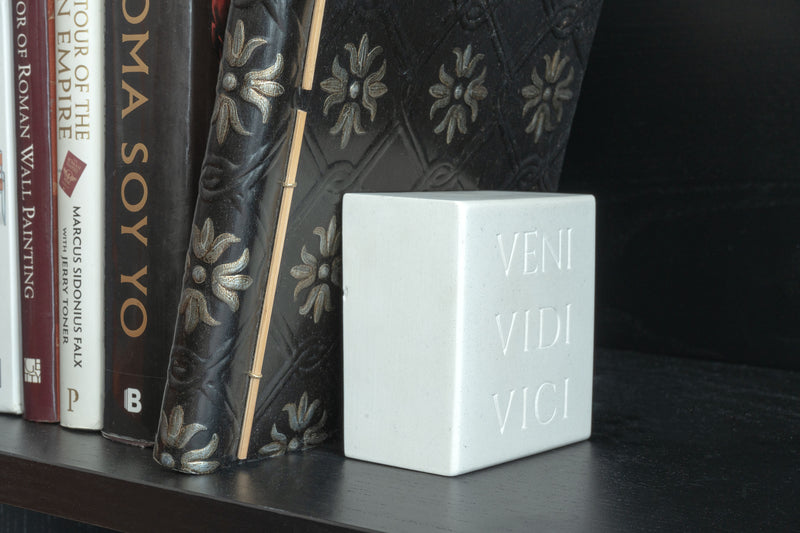 Veni Vidi Vici Bookend – Roman Inscription Sculpture