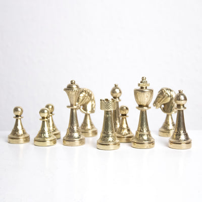 Staunton Metal Chess Set by Italfama with Premium Queen’s Gambit Wooden Board