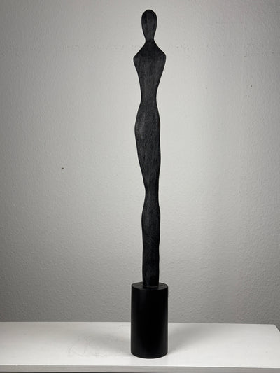 Minimalist Female Sculpture in Black – Slim Abstract Corner Statue