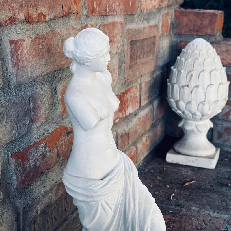 Venus de Milo Garden Statue