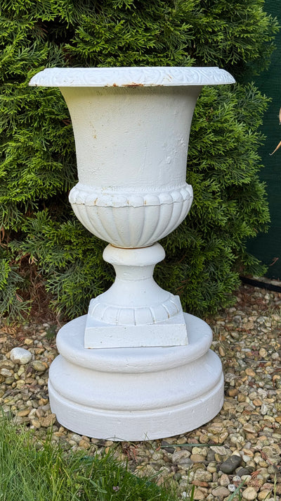 Garden Round Plinth (Statue Base)