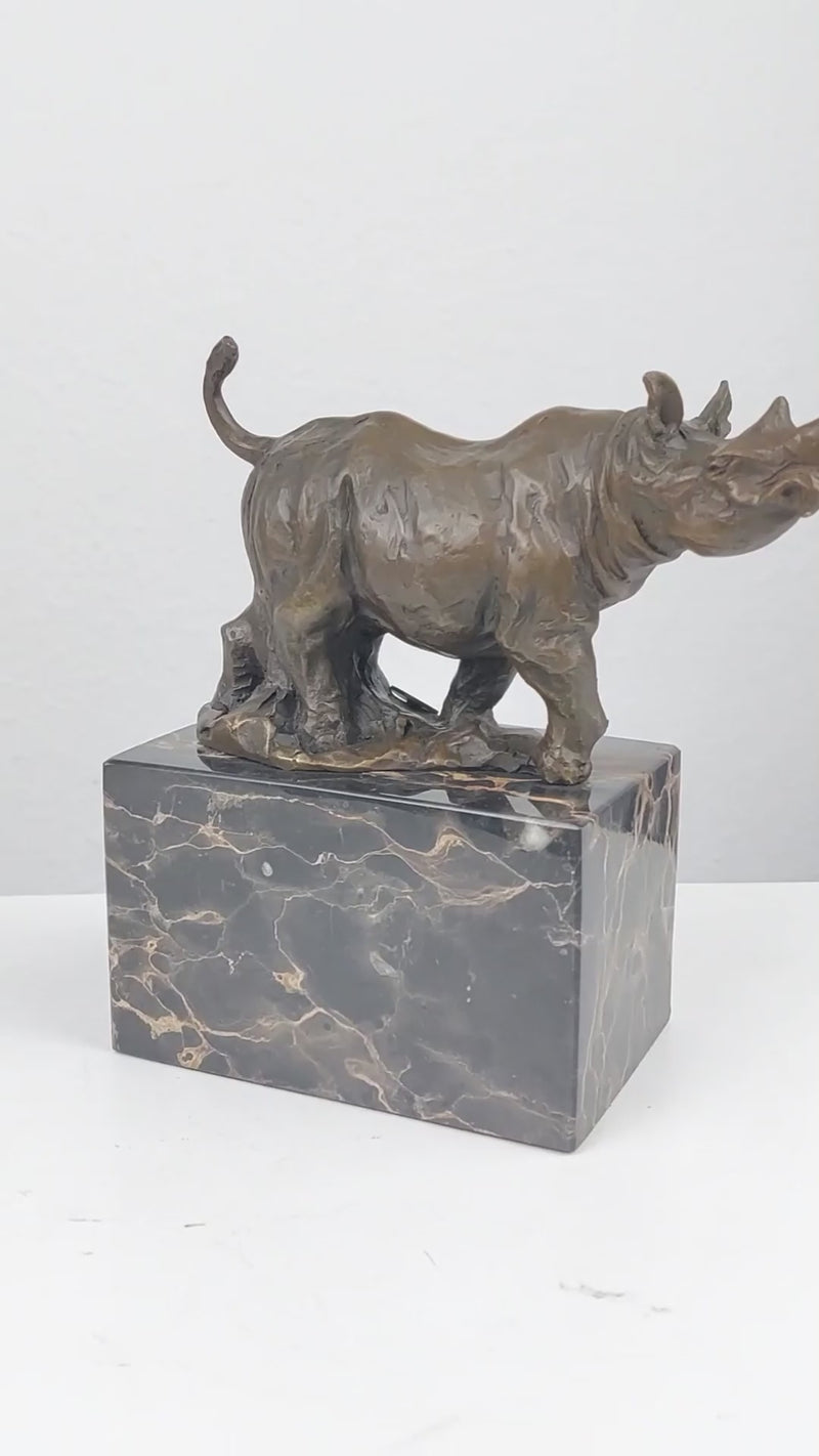 Rhino Bronze Statue (Hot Cast Bronze Sculpture)