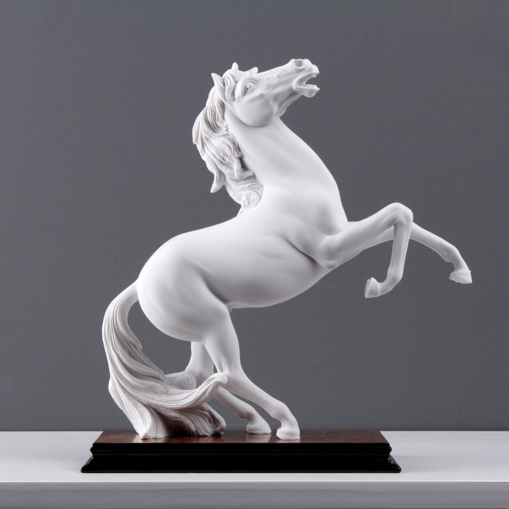 Cy Figurine - 8484 Cy Figurine - 8484