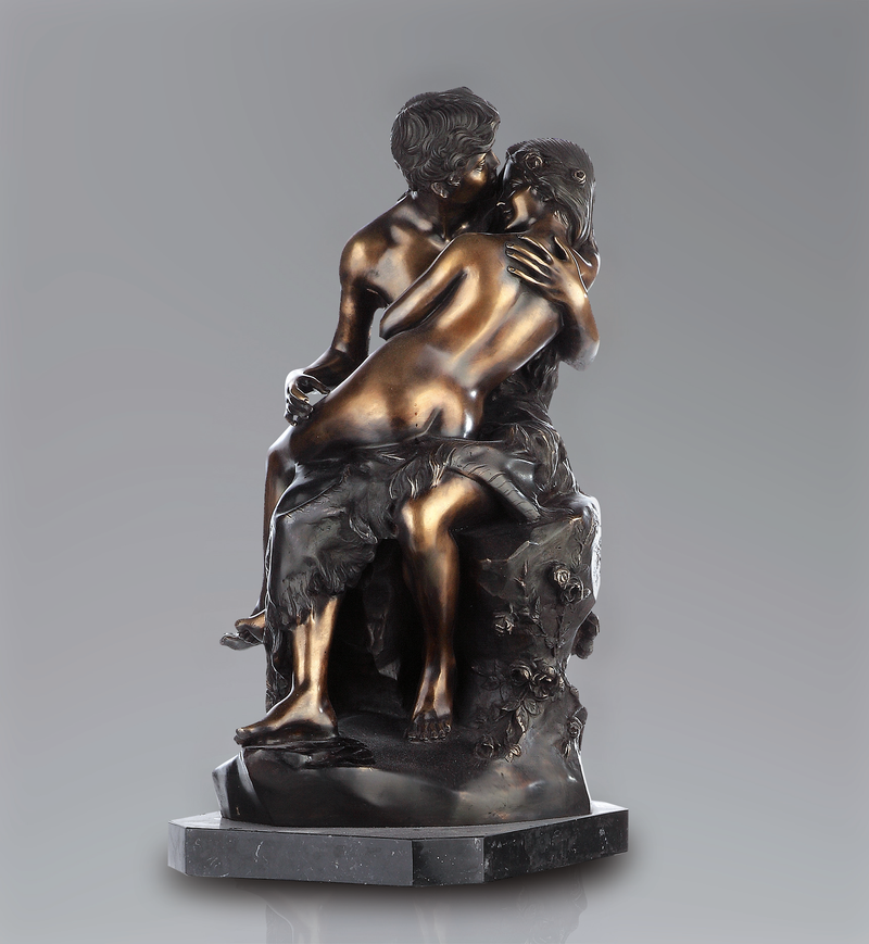 Kissing Lovers Bronze Statue
