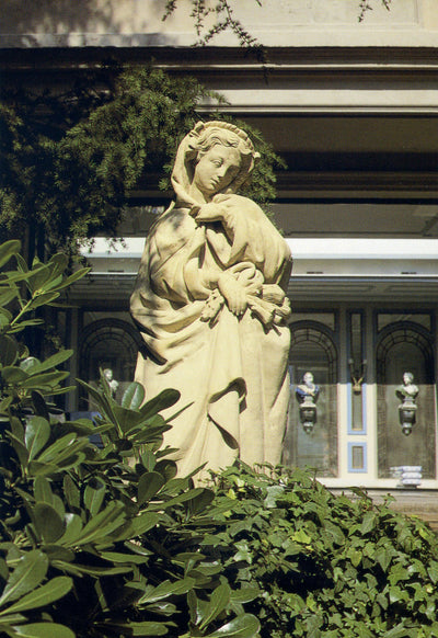 Winter Goddess Statue (Medium)