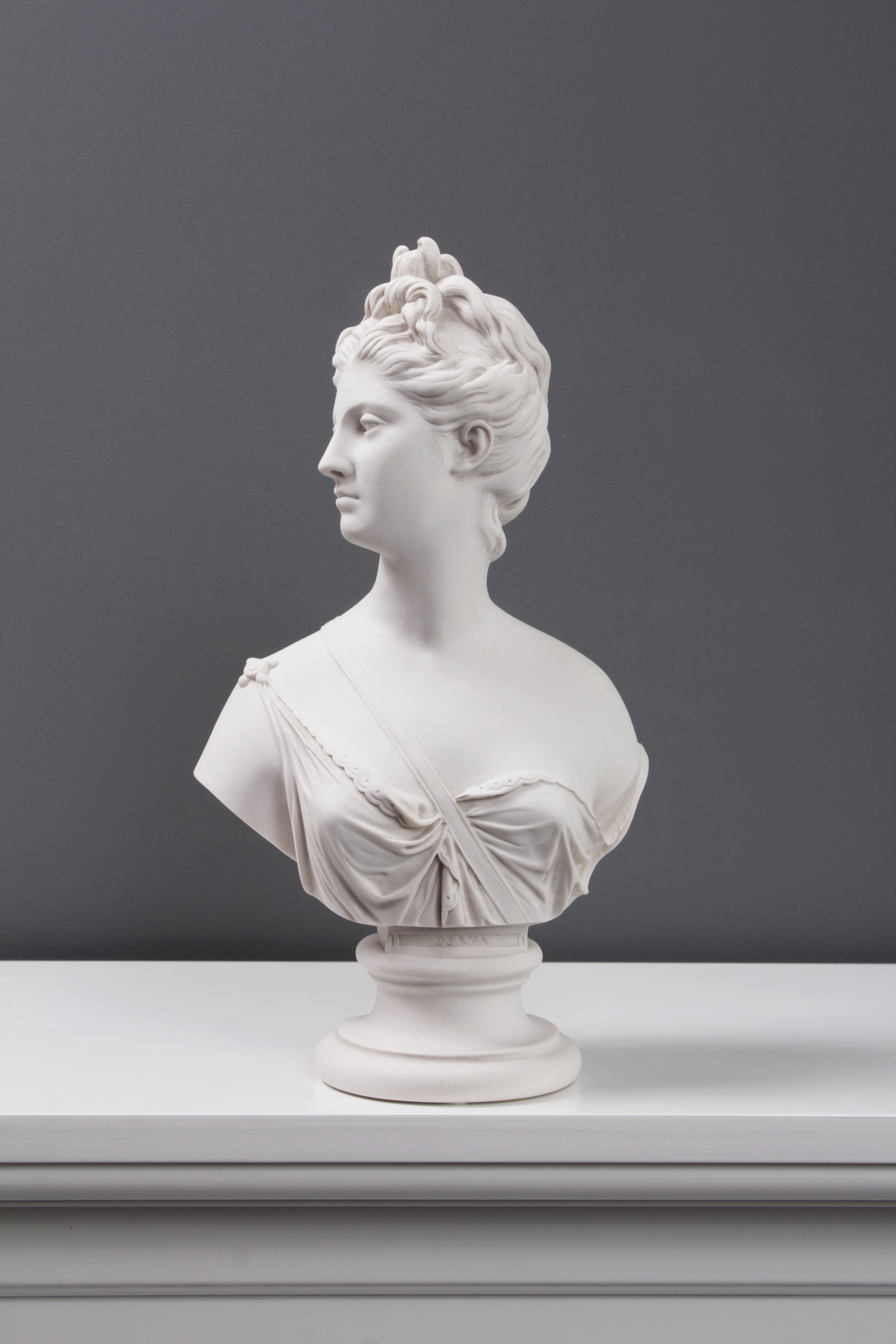 White Marble Woman Bust for Table Ornament - China Lady Bust
