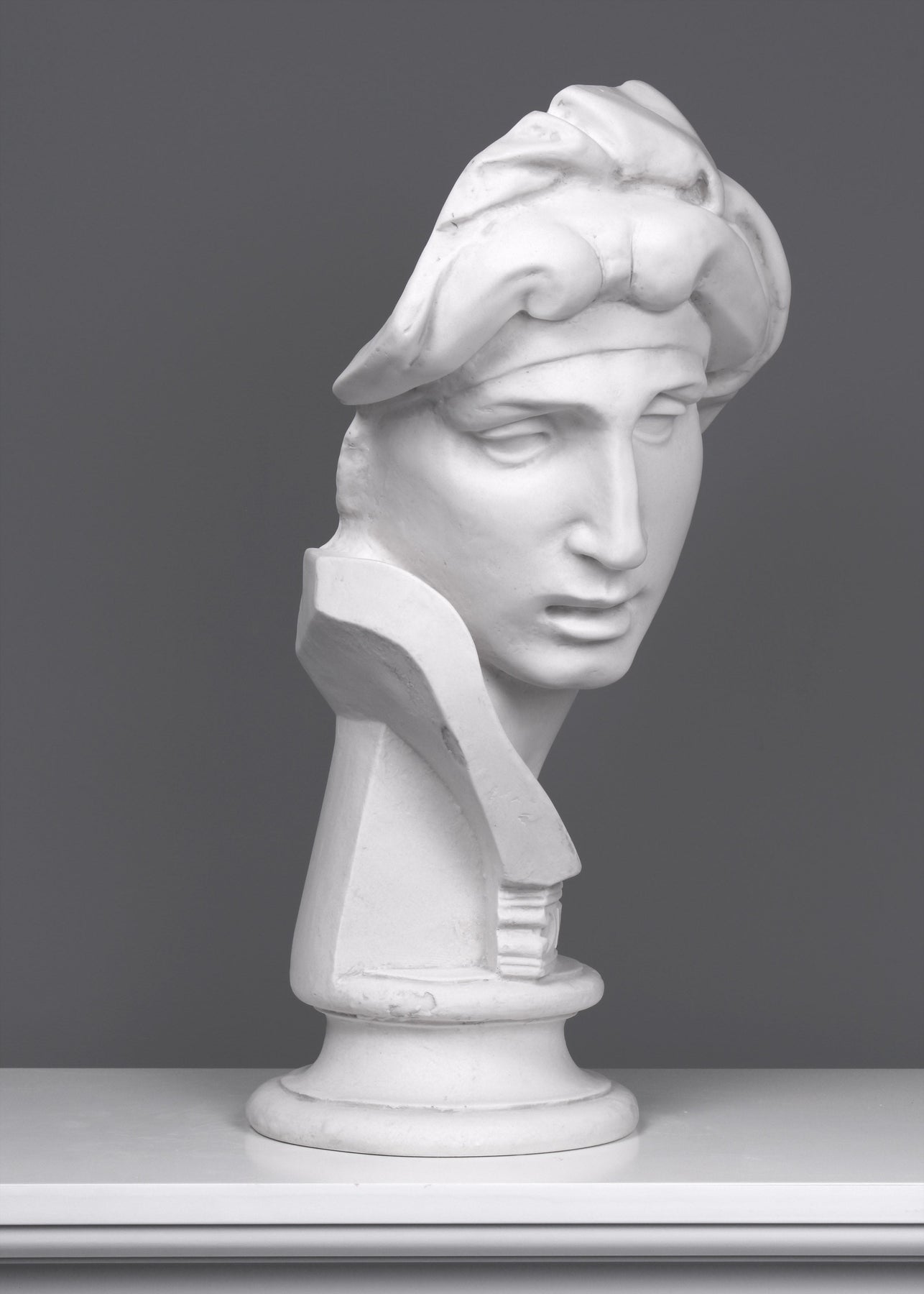 Concept illustration of marble classical head bust sculpture fotomural •  fotomurais branco, super-herói, super