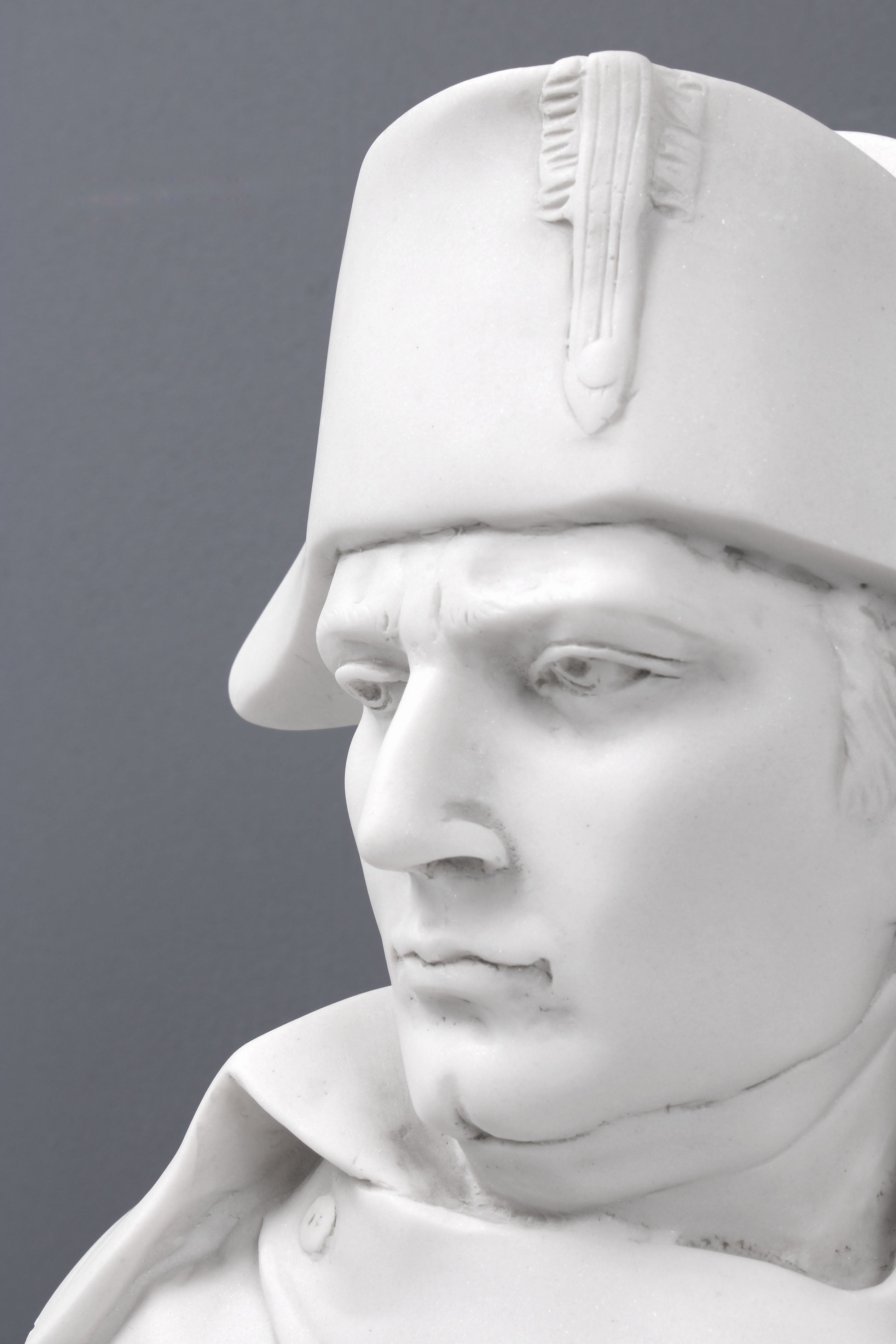 A white marble bust of Napoleon Bonaparte - Ref.102303