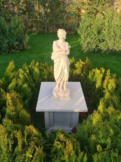 Virgil Statue